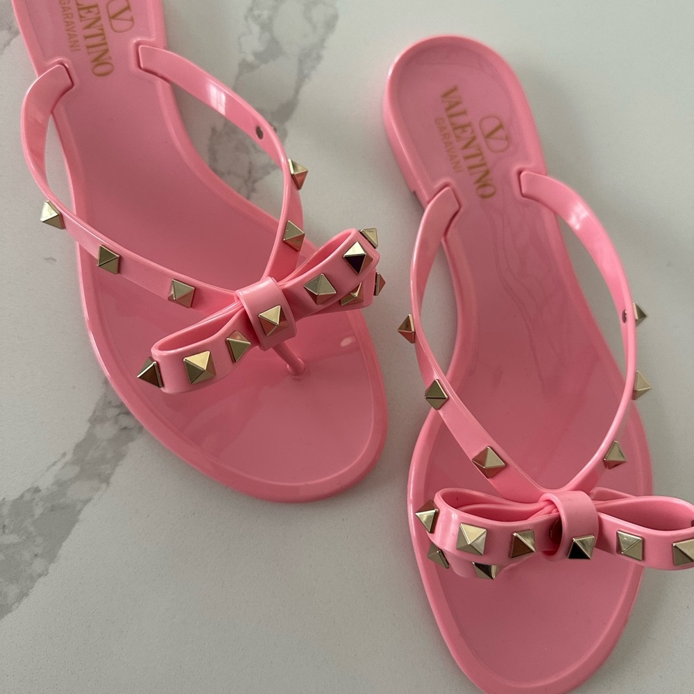 Valentino rock stud jelly sandals 39 pink
